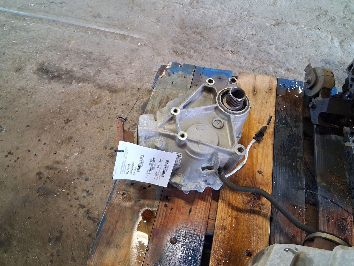 Transfer Case from a 2014 Ford Explorer, photo 4