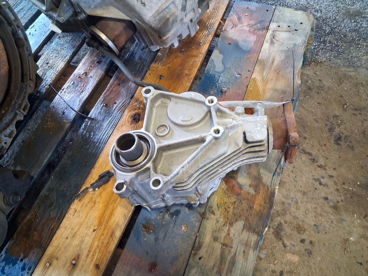 Transfer Case from a 2014 Ford Explorer, photo 6