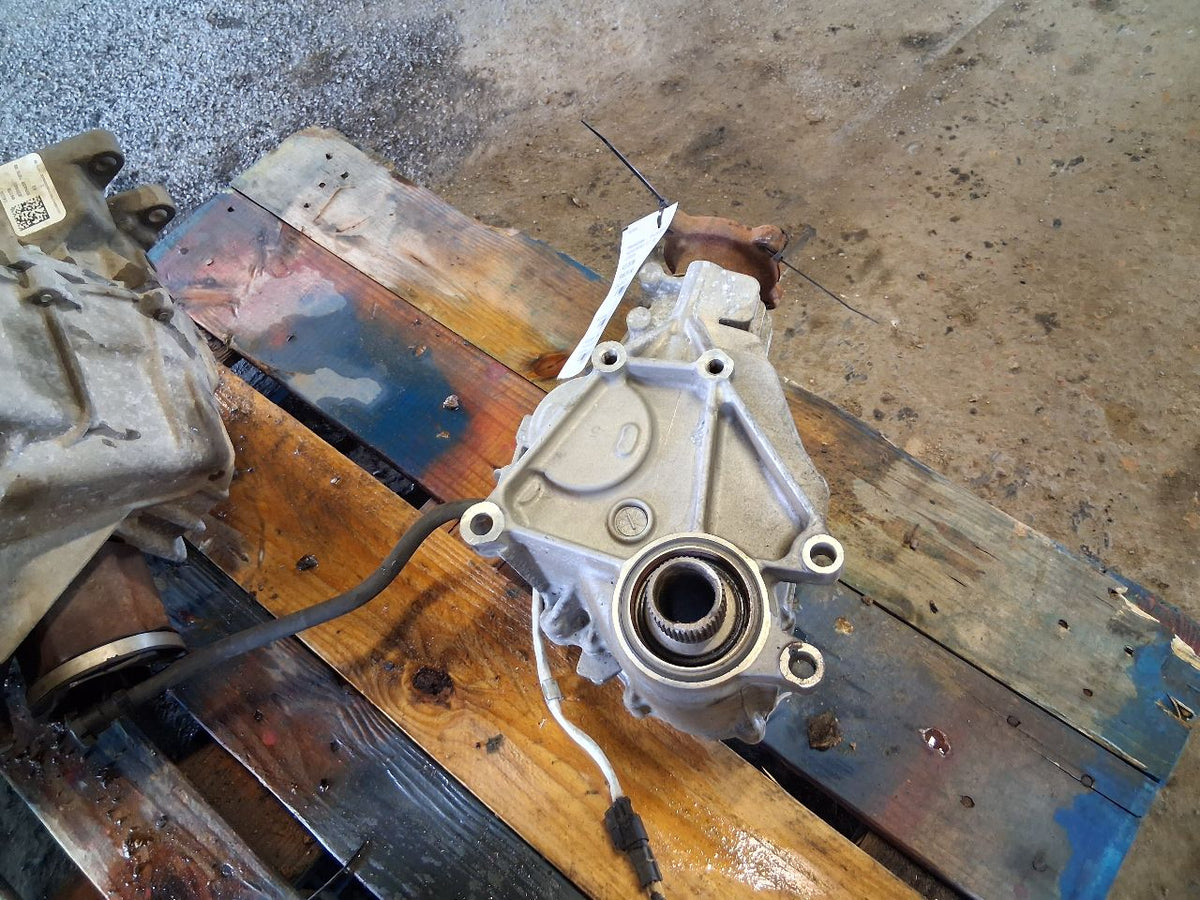 Transfer Case from a 2014 Ford Explorer, photo 7