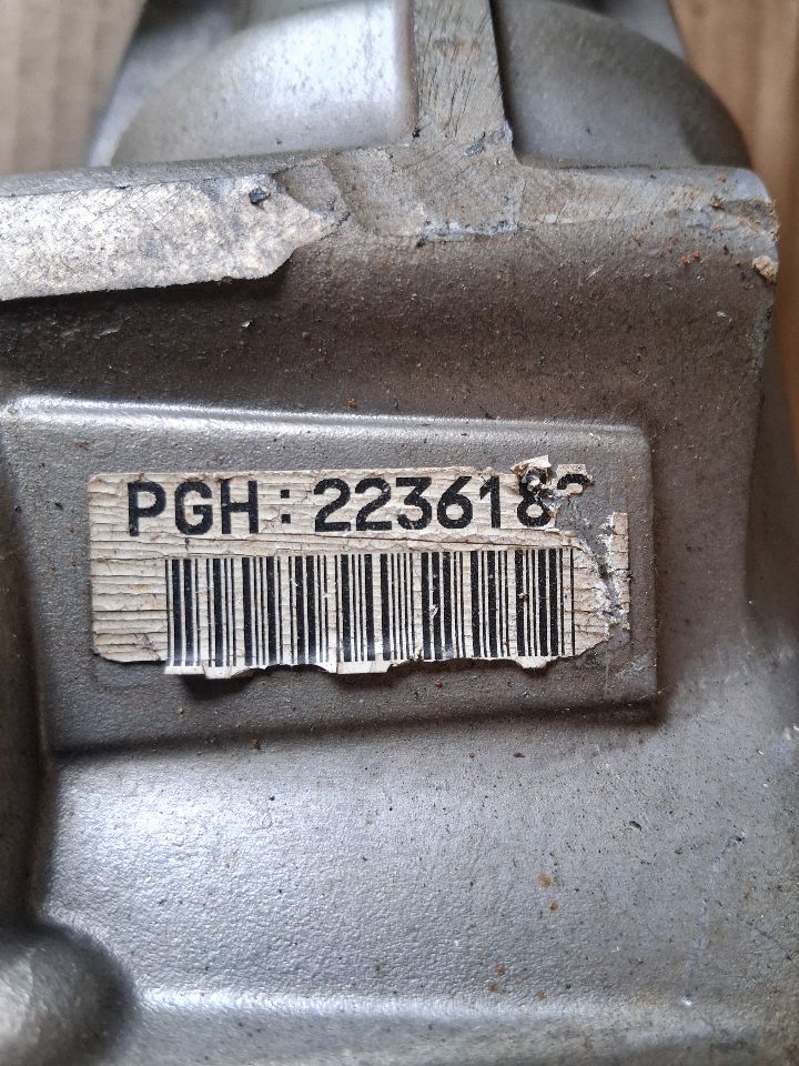 Transfer Case from a 2003 Honda Pilot, photo 3