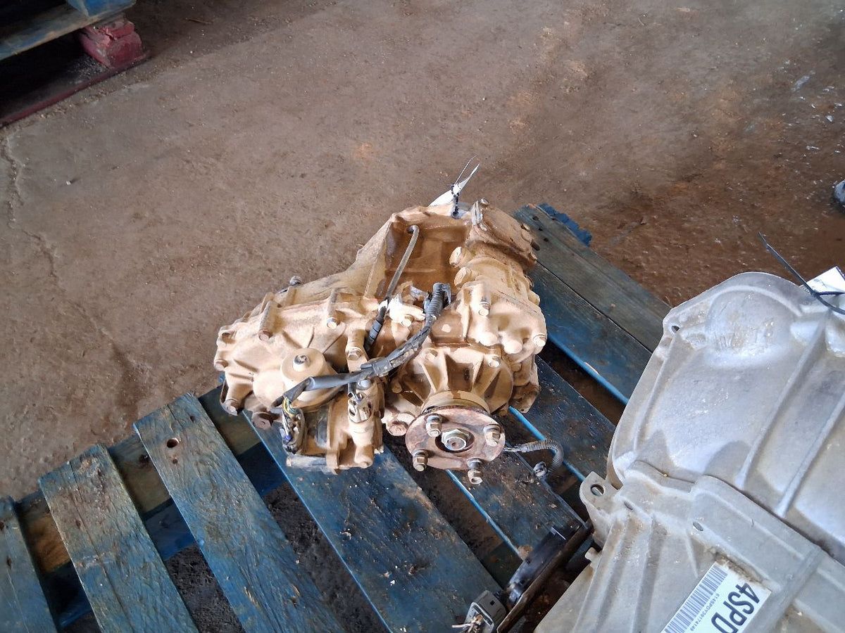 Transfer Case from a 2000 Toyota Tundra, photo 4