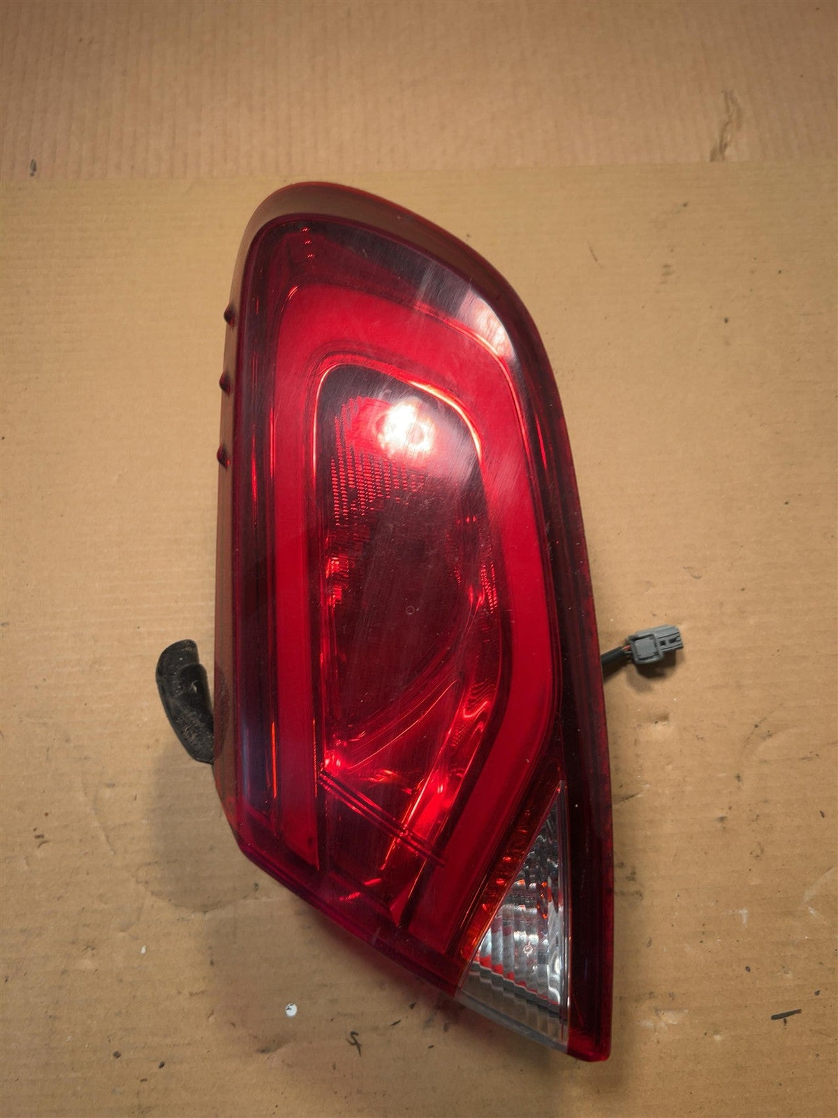 Tail Light from a 2015 Chrysler 200, right side, photo 3