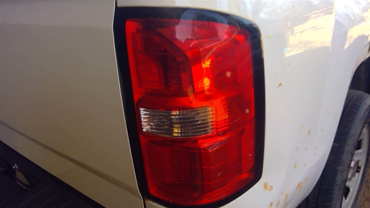Tail Light from a 2015 GMC Sierra 1500, right side, photo 1