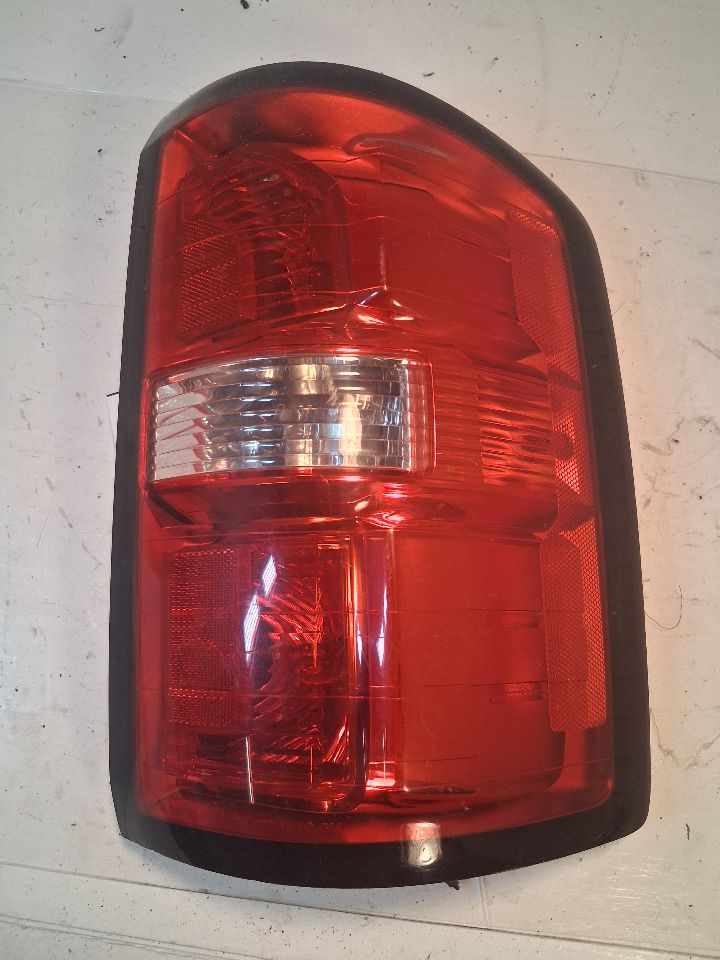 Tail Light from a 2015 GMC Sierra 1500, right side, photo 4