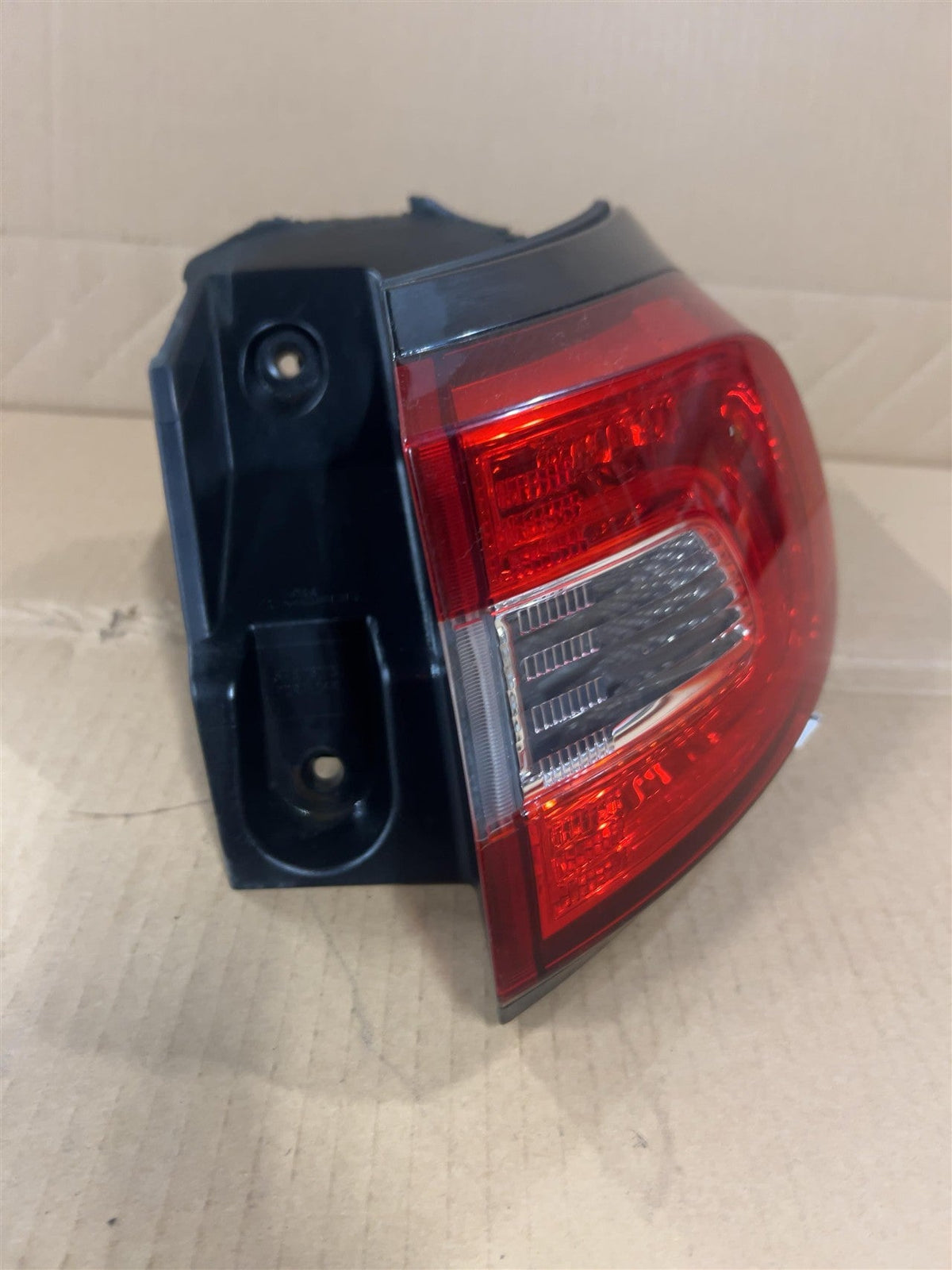 Tail Light from a 2018 Jeep Cherokee, right side, photo 2
