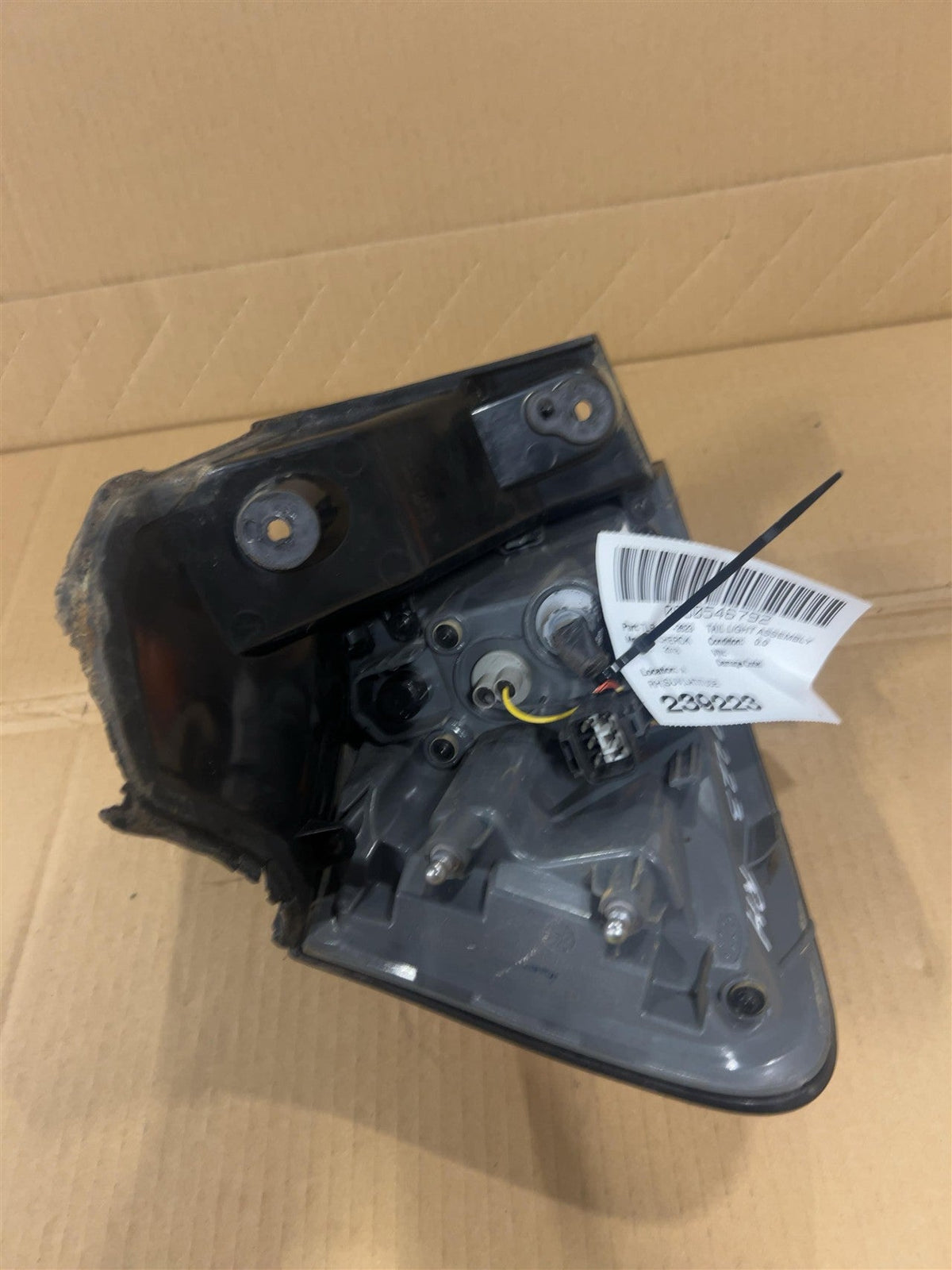 Tail Light from a 2018 Jeep Cherokee, right side, photo 4