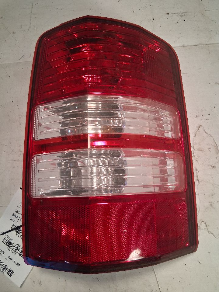 Tail Light from a 2012 Jeep Liberty, right side, photo 2