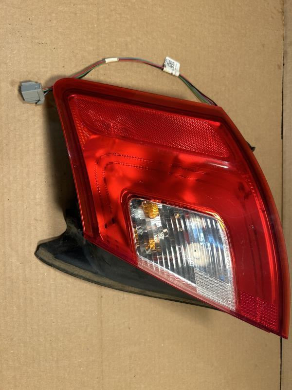 Tail Light from a 2010 Ford Taurus, right side, photo 2