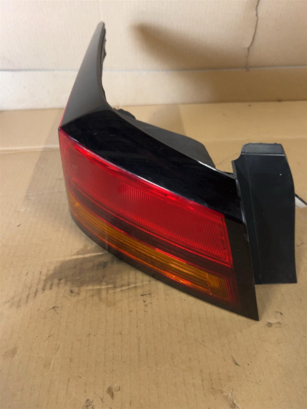 Tail Light from a 2019 Nissan Altima, left side, photo 4