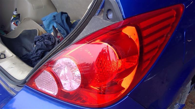 Tail Light from a 2012 Nissan Versa, right side, photo 1