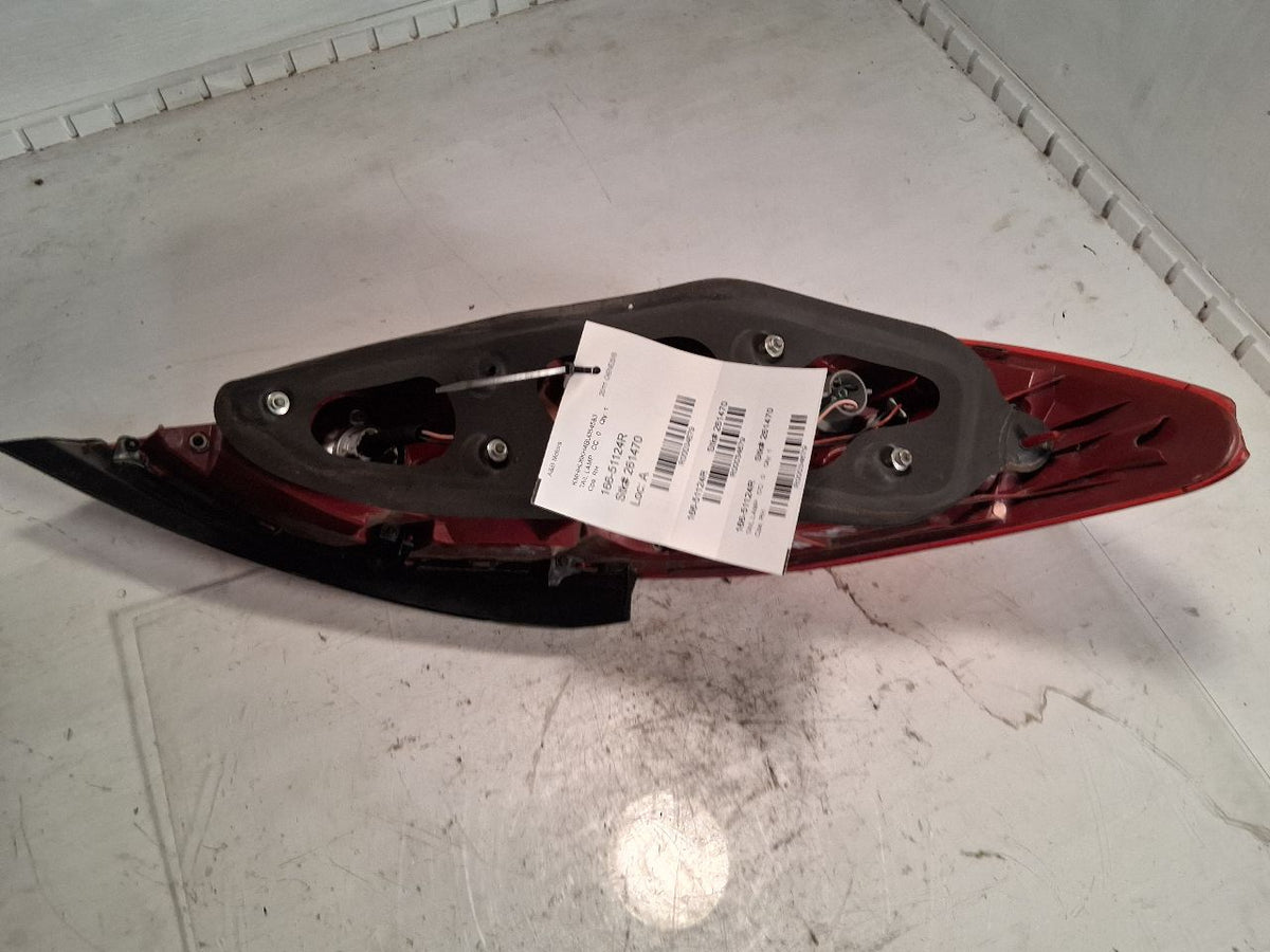 Tail Light from a 2011 Hyundai Genesis, right side, photo 4