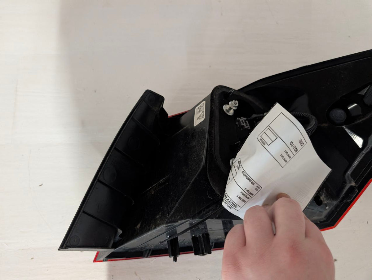 Tail Light from a 2016 Honda Accord, left side, photo 6