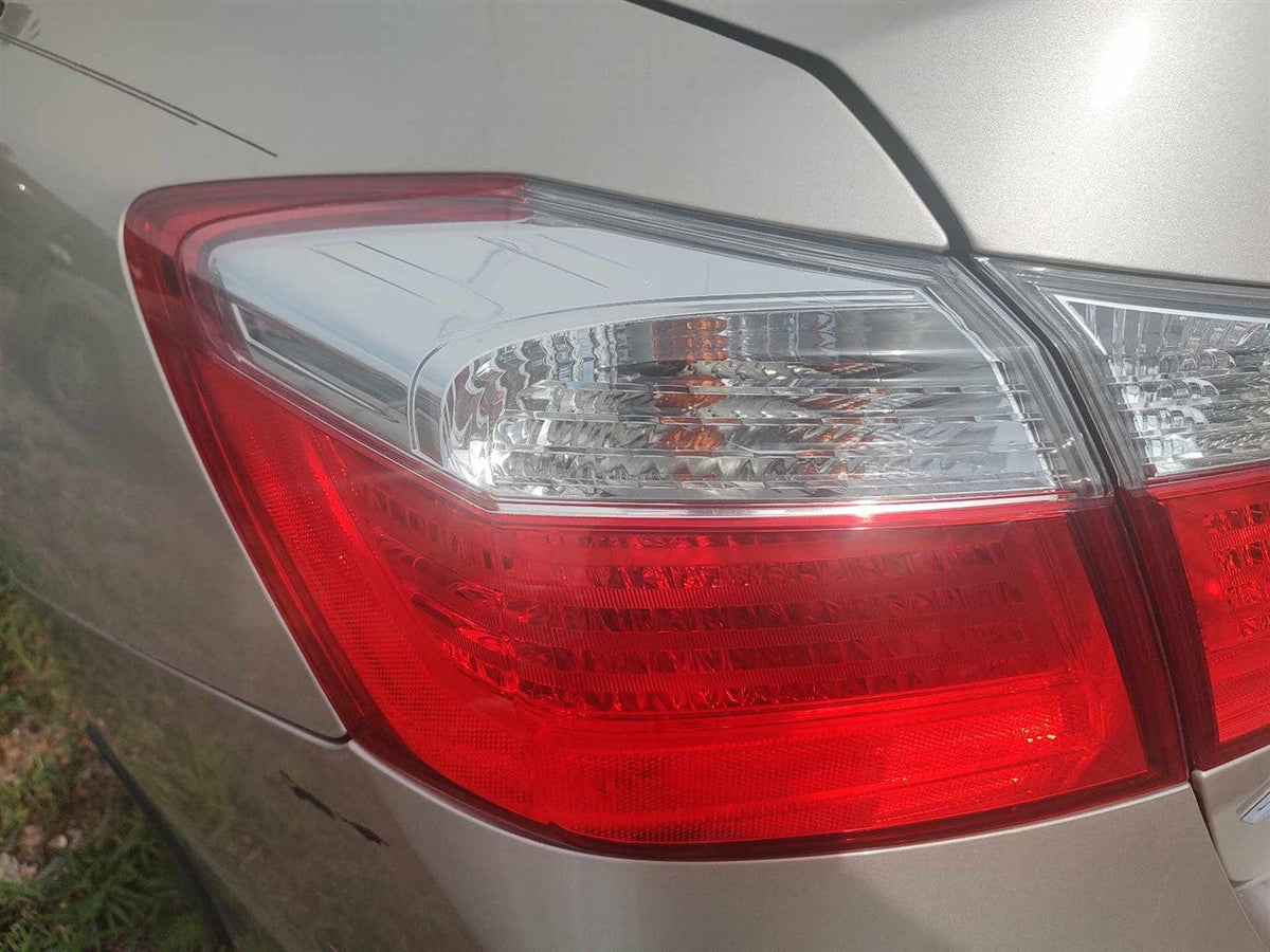 Tail Light from a 2014 Honda Accord, left side, photo 1