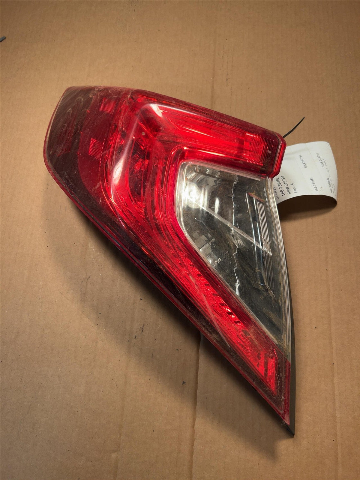 Tail Light from a 2018 Honda Civic, left side, photo 2
