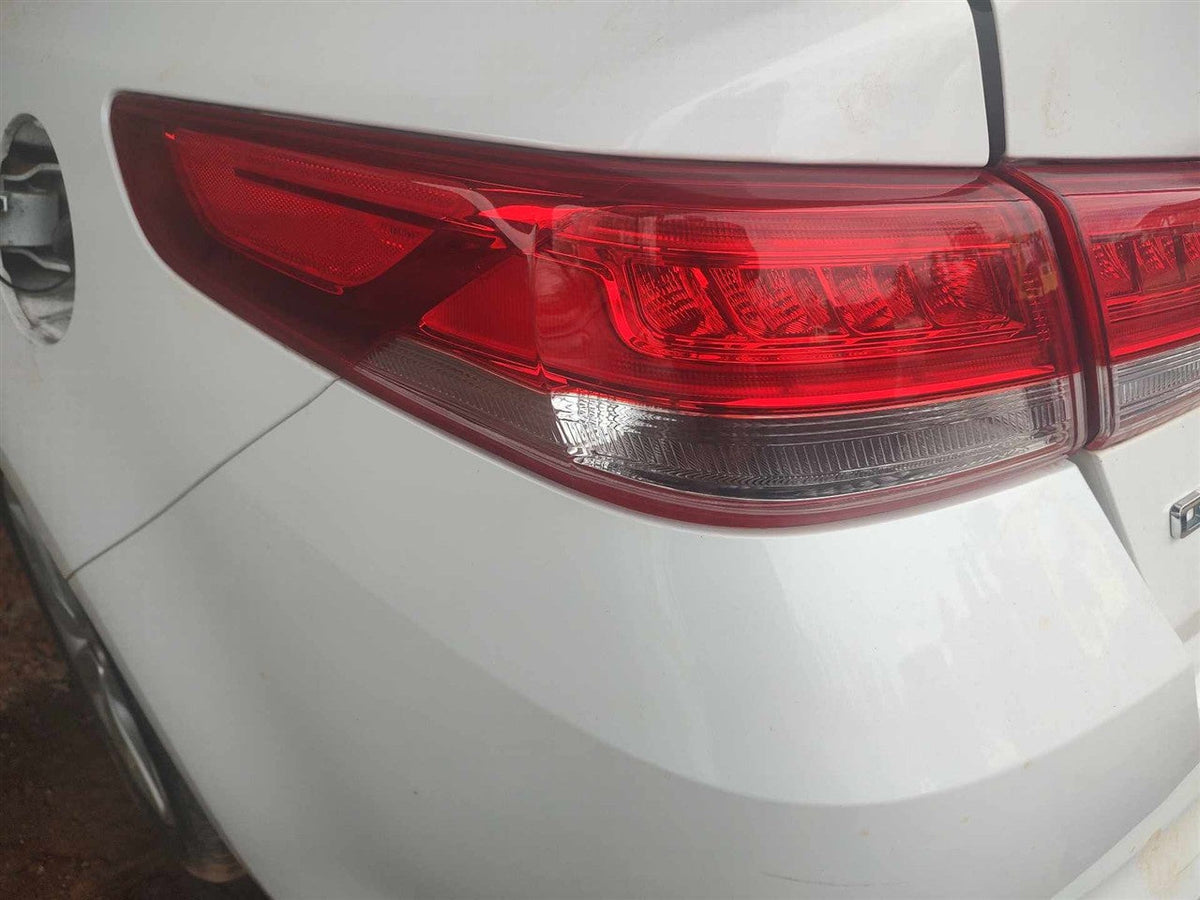 Tail Light from a 2016 Kia Optima, left side, photo 1