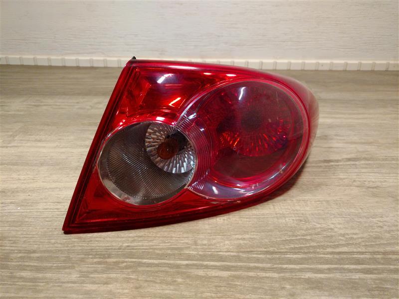 Tail Light from a 2003 Mazda 6, right side, photo 2