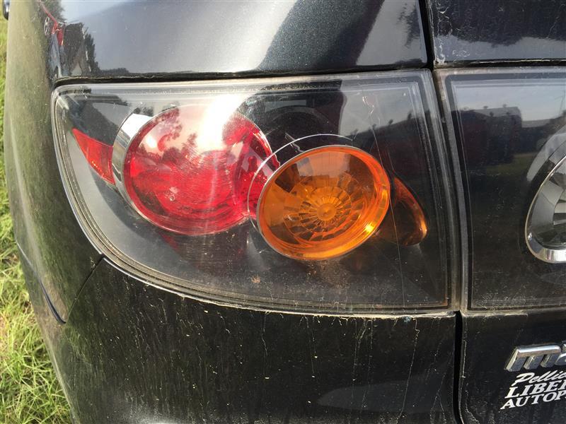 Tail Light from a 2004 Mazda 3, left side, photo 1