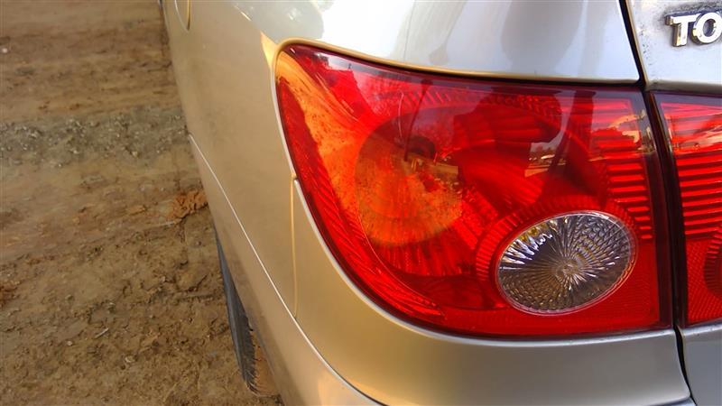 Tail Light from a 2006 Toyota, left side, photo 1