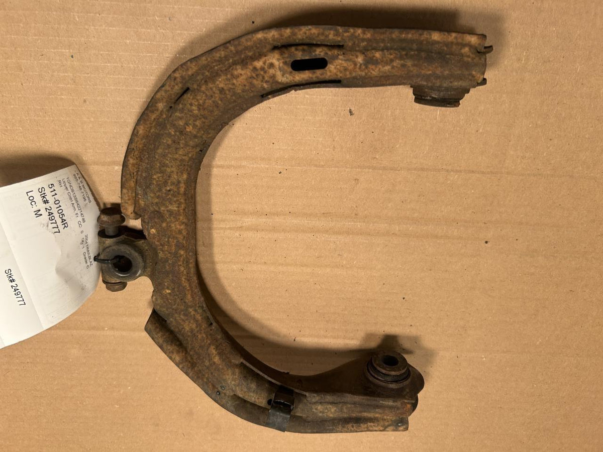 Upper Control Arm from a 2004 Chevrolet Trailblazer, front, right side, photo 2