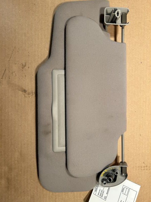 Sun Visor from a 2000 Mercury Grand Marquis, right side, photo 1