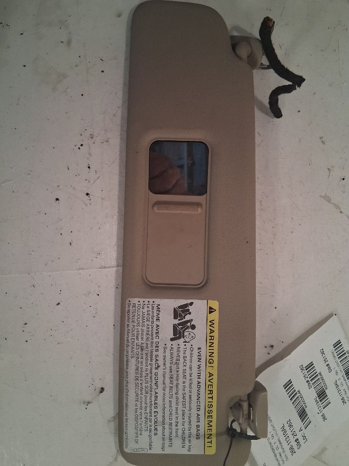 Sun Visor from a 2009 Audi A4, left side, photo 2