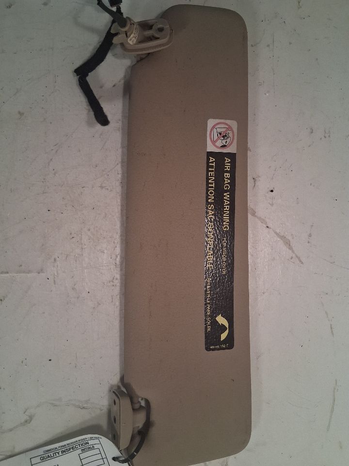 Sun Visor from a 2009 Audi A4, left side, photo 4