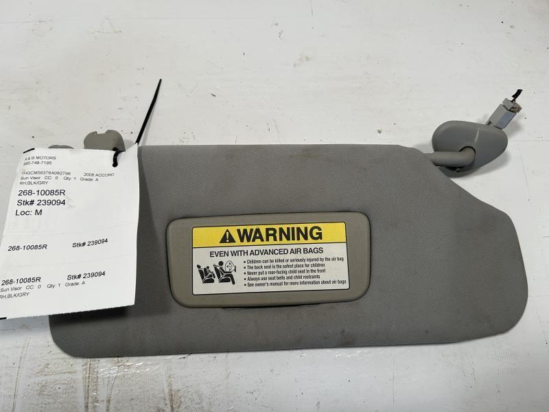 Sun Visor from a 2006 Honda, right side, photo 2