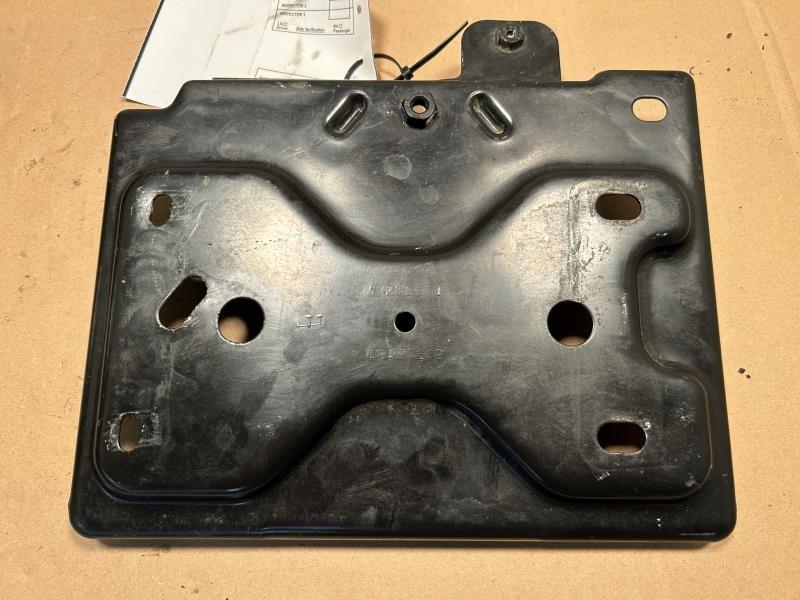 Battery Tray from a 2019 Chevrolet Tahoe, photo 2