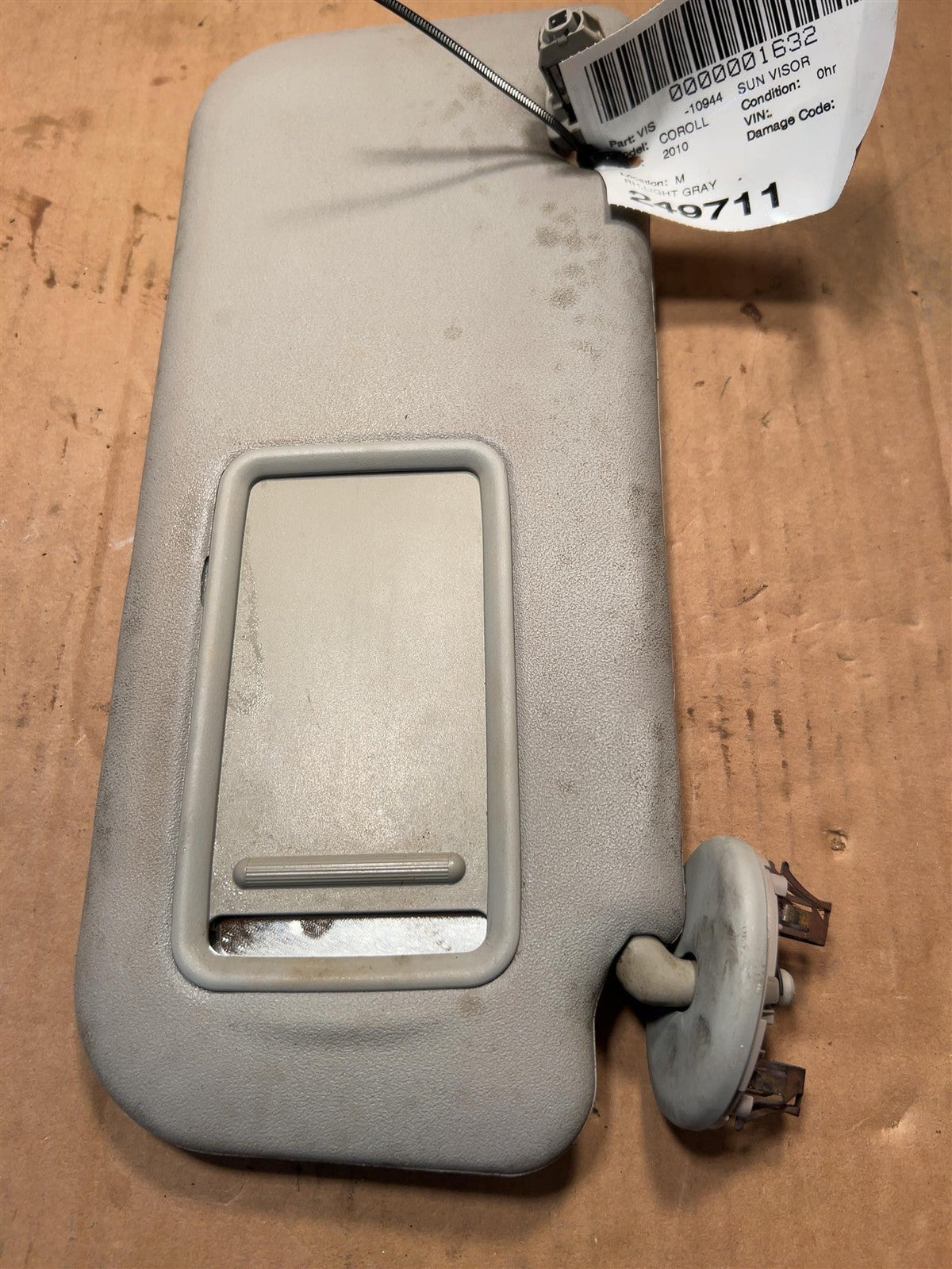 Sun Visor from a 2010 Toyota Corolla, right side, photo 1