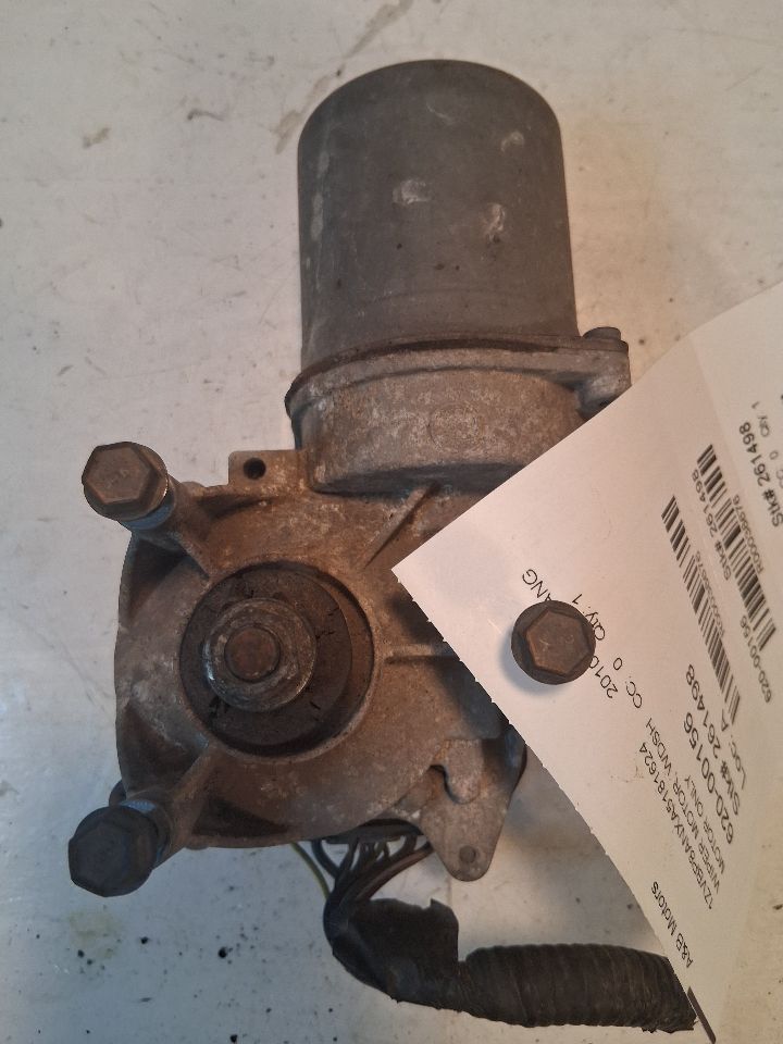 Windshield Wiper Motor from a 2010 Ford Mustang, photo 1