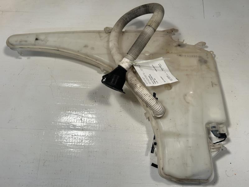 Windshield Washer Reservoir from a 2010 BMW 328i, photo 2