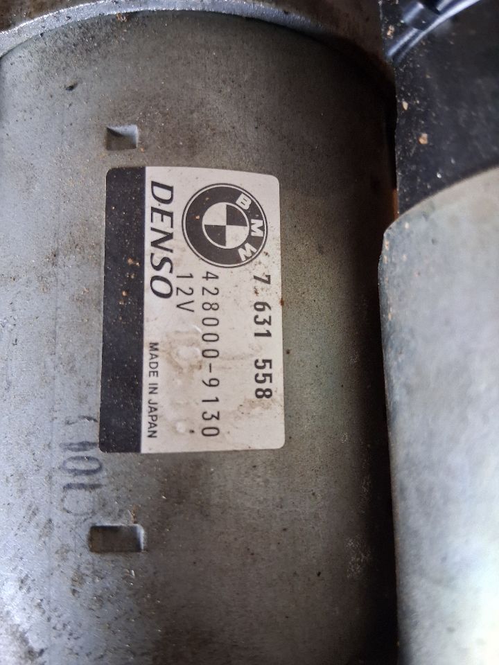 Starter Motor from a 2015 BMW 535i, photo 2