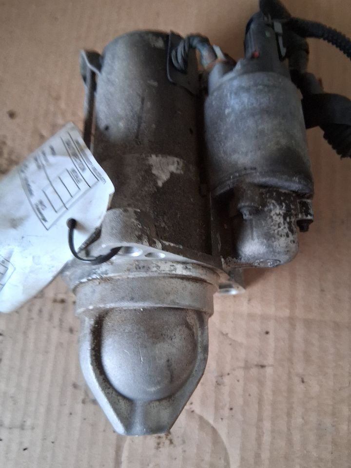 Starter Motor from a 2014 Chevrolet Equinox, photo 2