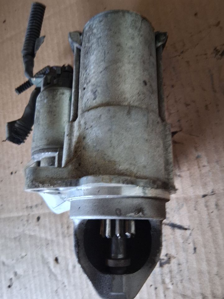 Starter Motor from a 2014 Chevrolet Equinox, photo 3