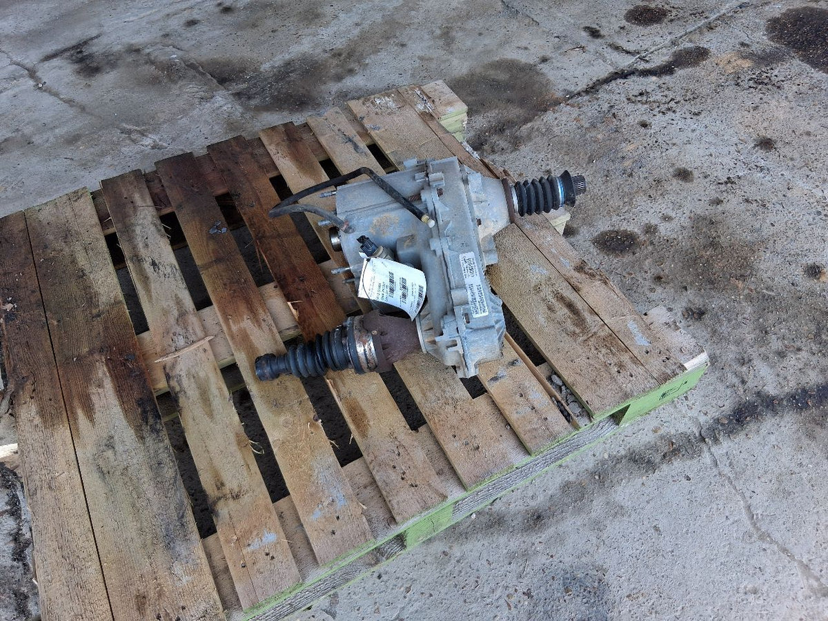 Transfer Case from a 2004 Jeep Liberty, photo 1