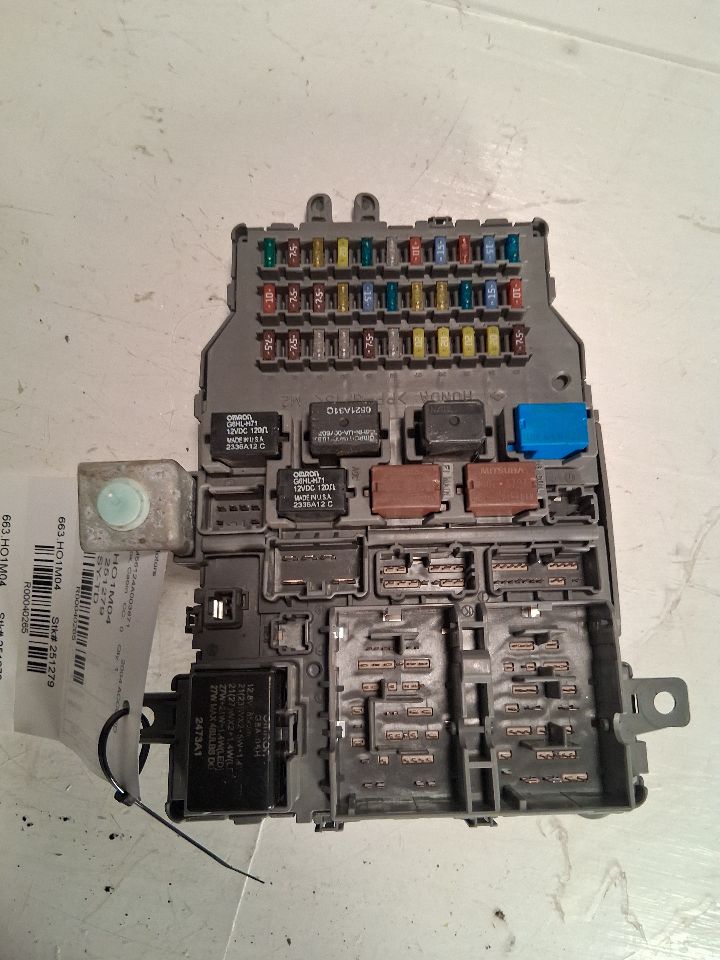 Interior Fuse Box from a 2004 Honda Accord, photo 2