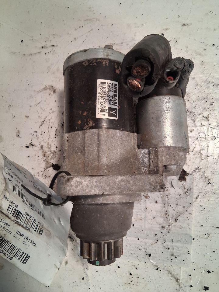 Starter Motor from a 2015 Nissan Altima, photo 1