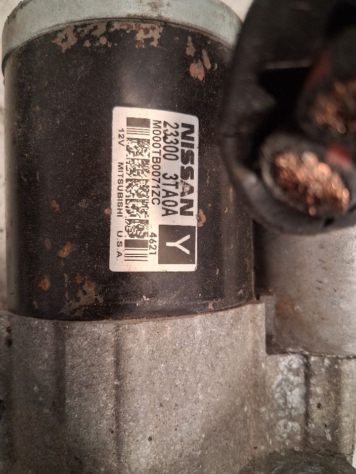 Starter Motor from a 2015 Nissan Altima, photo 2