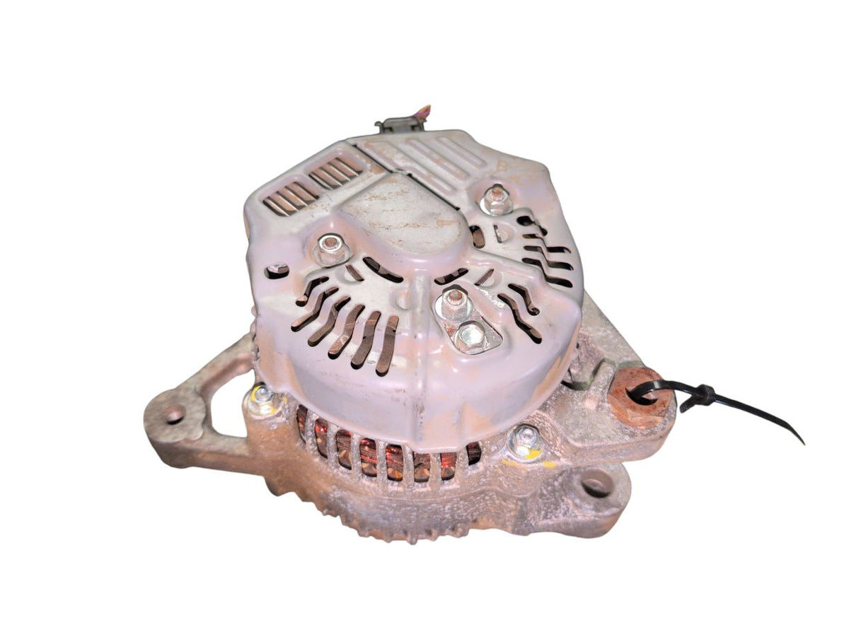 Alternator from a 1999 Toyota Avalon, photo 2