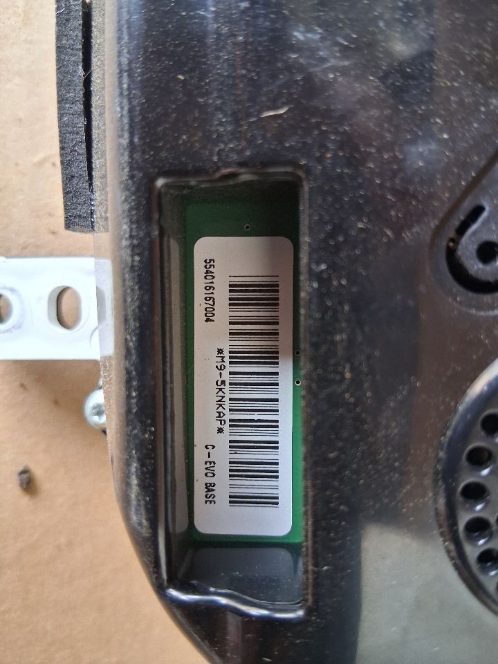 Speedometer Instrument Cluster from a 2015 Dodge Dart, photo 3