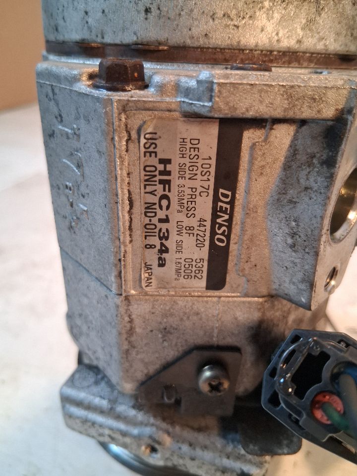 AC Compressor from a 2005 Cadillac CTS, photo 3