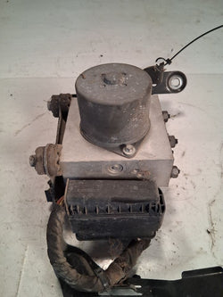 ABS Pump Module from a 2011 Mini Cooper Countryman, photo 1
