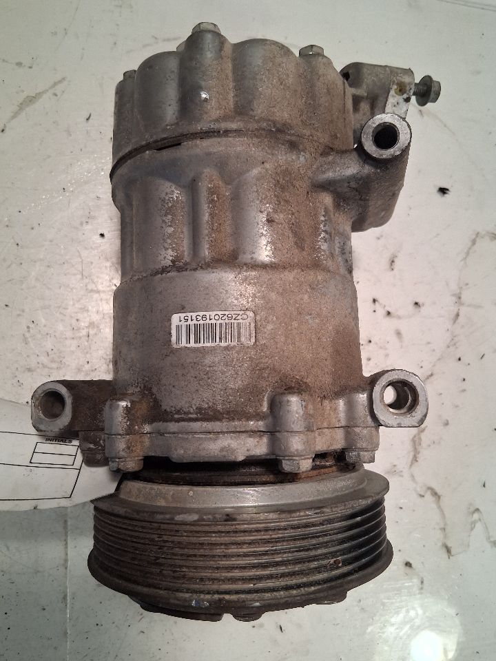 AC Compressor from a 2011 Mini Cooper Countryman, photo 1