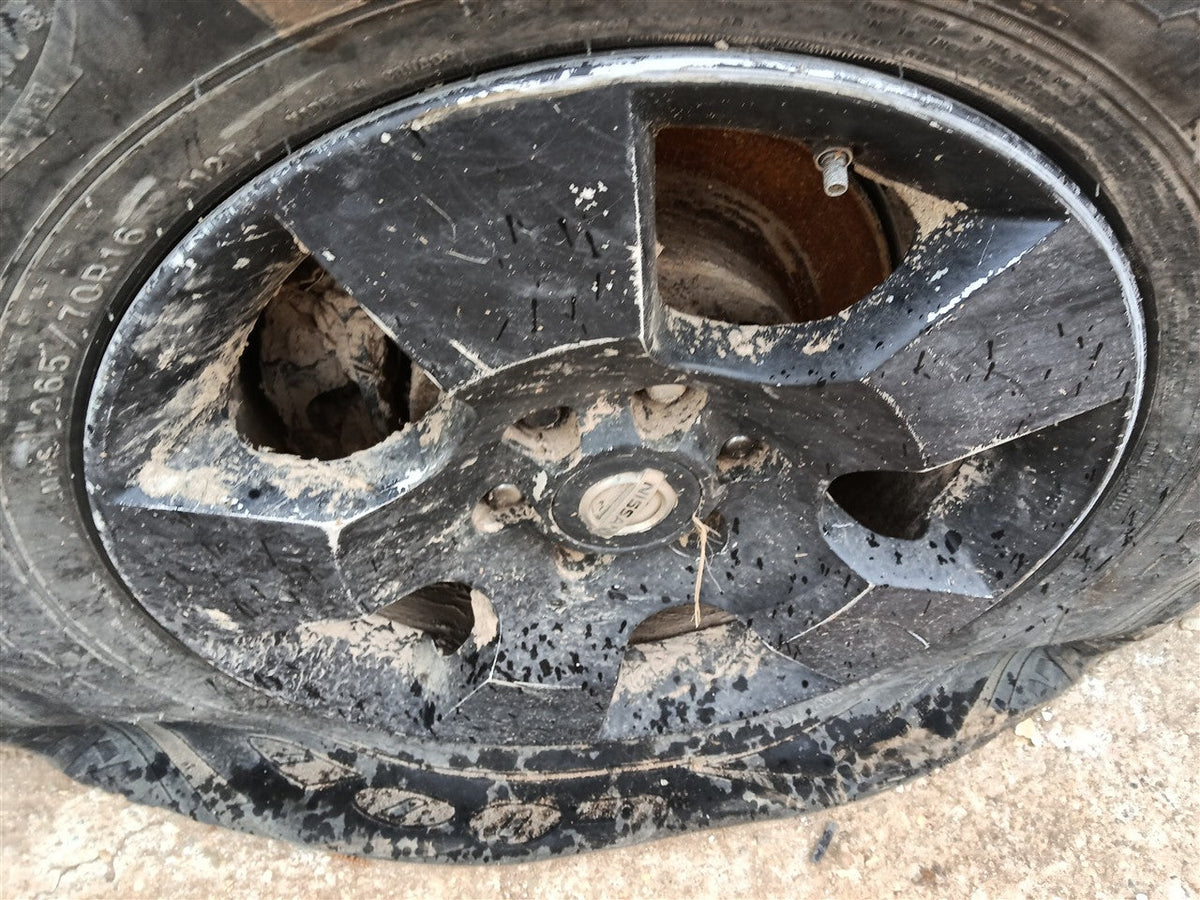 Wheel from a 2006 Nissan, photo 1