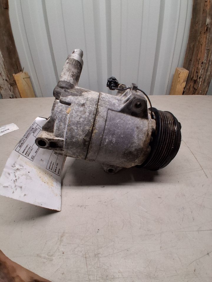 AC Compressor from a 2006 Nissan, photo 2