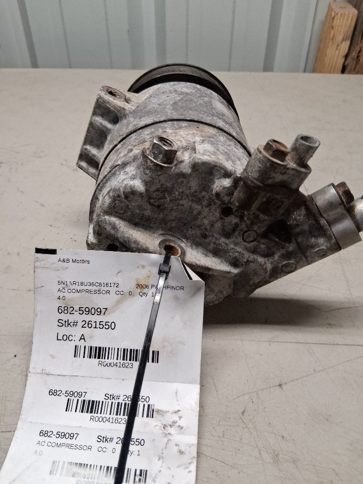 AC Compressor from a 2006 Nissan, photo 3