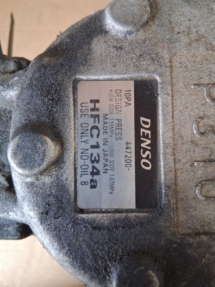 AC Compressor from a 1999 Toyota Camry, photo 4