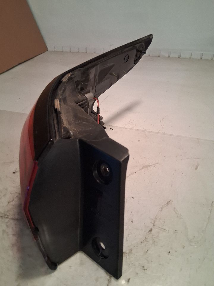 Tail Light from a 2022 Nissan Versa, left side, photo 5