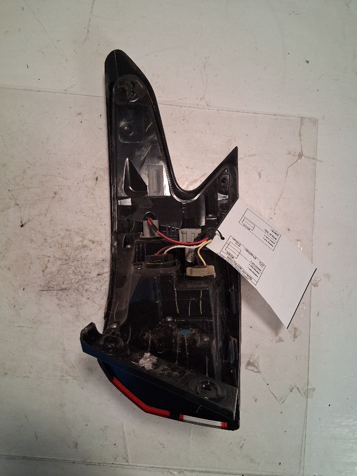 Tail Light from a 2022 Nissan Versa, left side, photo 6