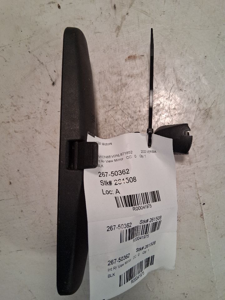 Interior Rear View Mirror from a 2022 Nissan Versa, photo 3